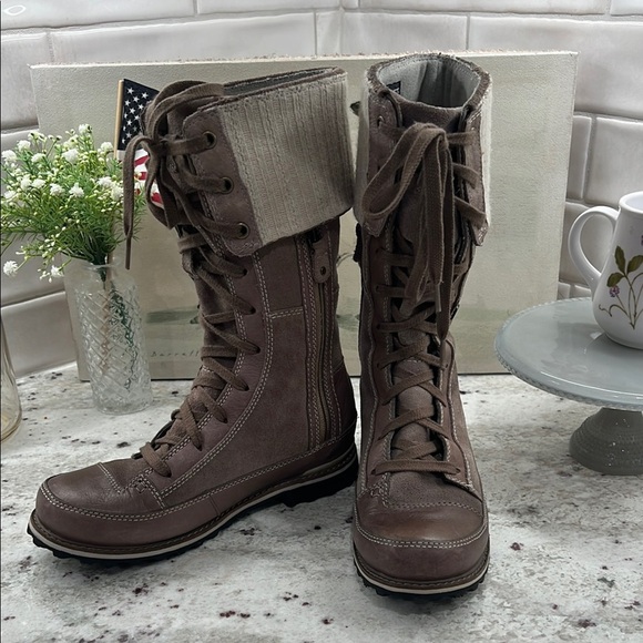 North face Snowtropolis Women's Tan Lace-Up Boots - Picture 7 of 16